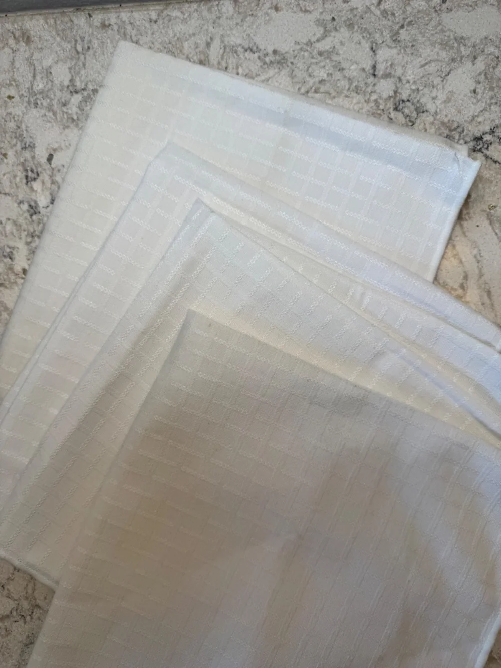 Fieldcrest Royal Velvet Set of 4 Dinner‎ Napkins White linen